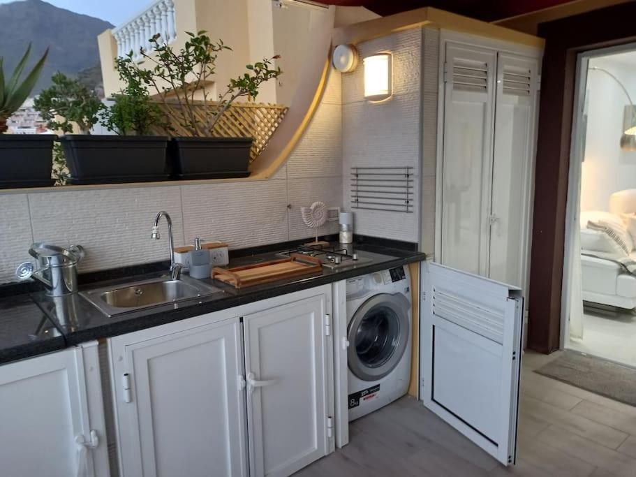 Apartamento Con Impresionantes Vistas Y Piscina Costa Adeje Dış mekan fotoğraf
