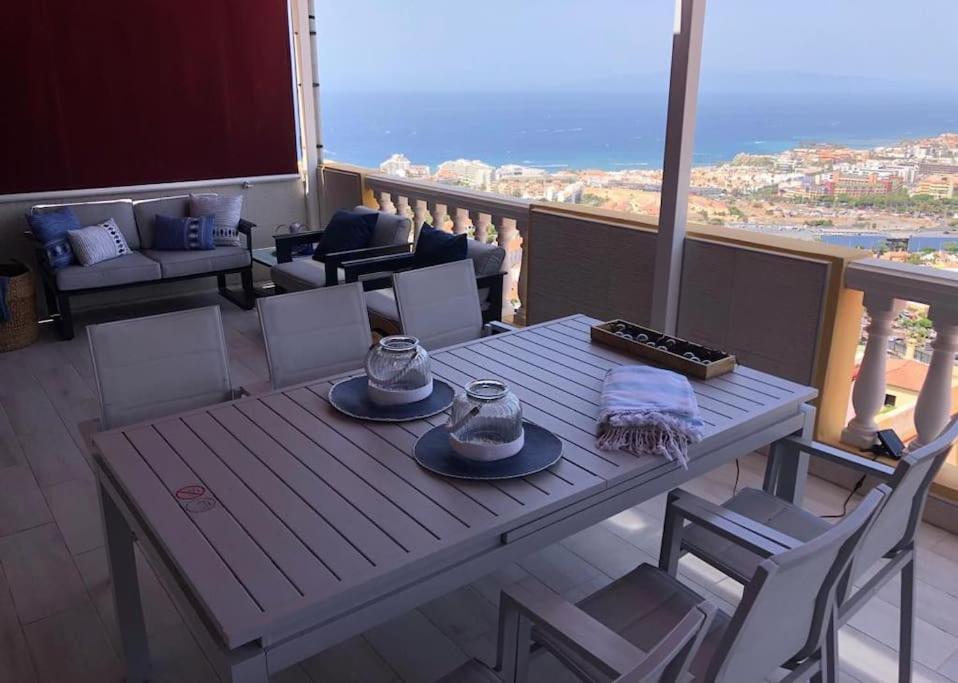 Apartamento Con Impresionantes Vistas Y Piscina Costa Adeje Dış mekan fotoğraf