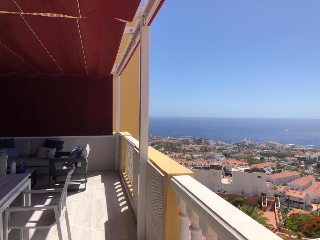 Apartamento Con Impresionantes Vistas Y Piscina Costa Adeje Dış mekan fotoğraf